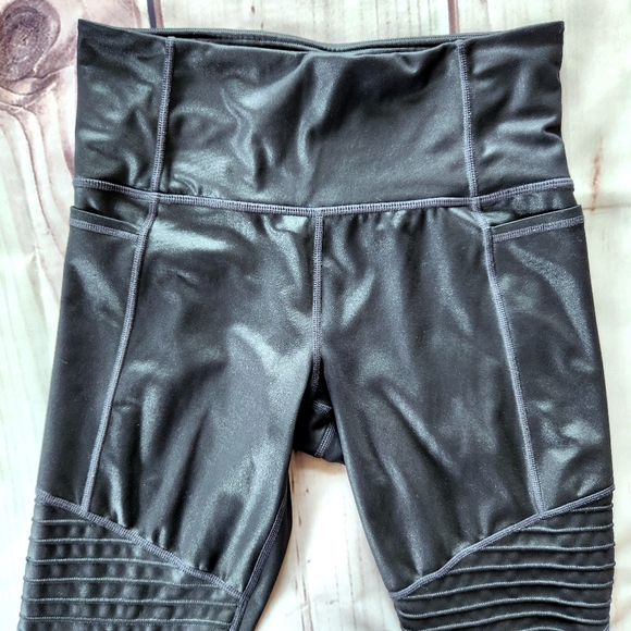 Athleta "Inclination Moto Tight" High Rise Legging Black Textured Women's Size S - Picture 4 of 10